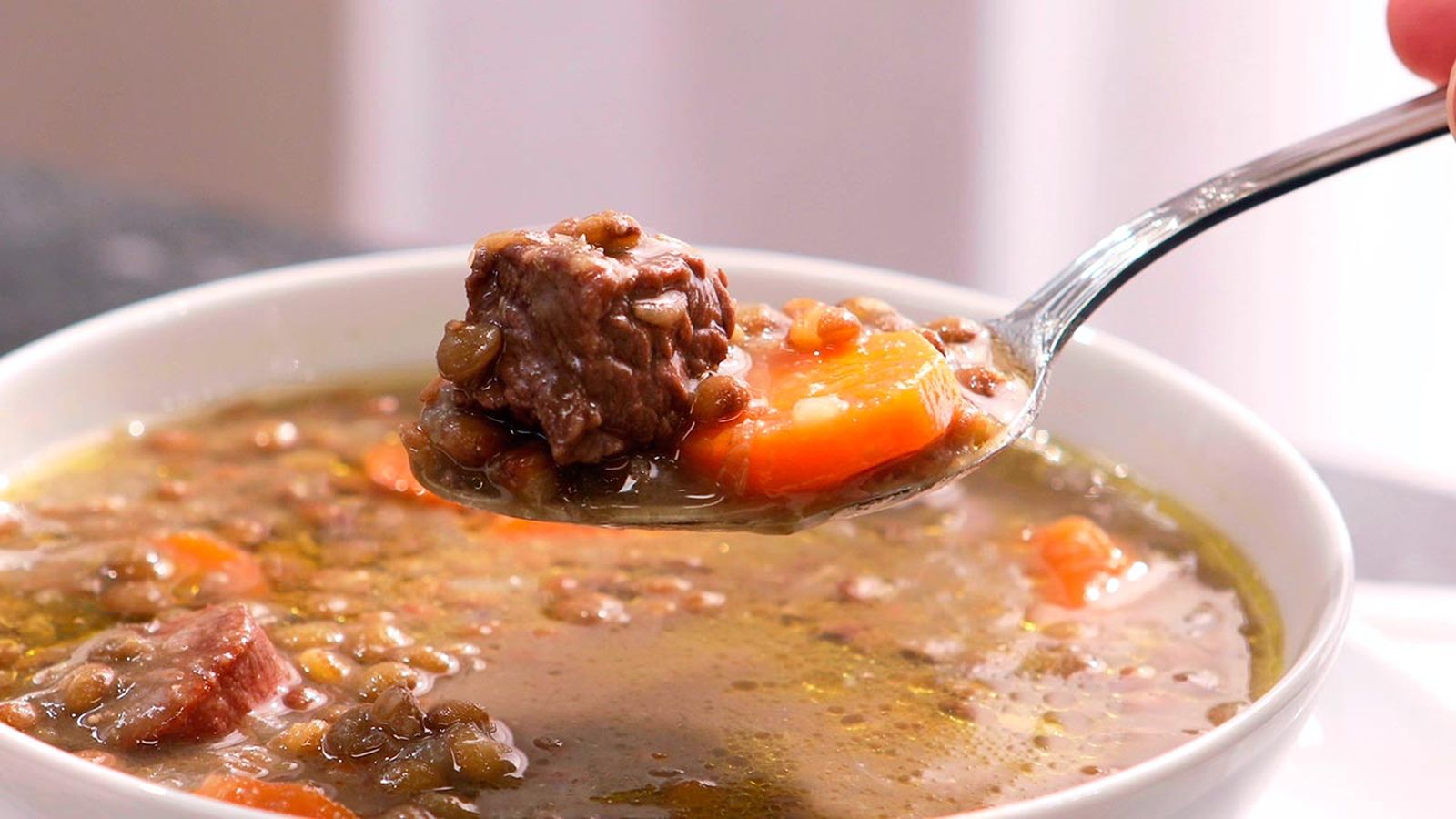 Platos de cuchara de toda la vida  lentejas estofadas