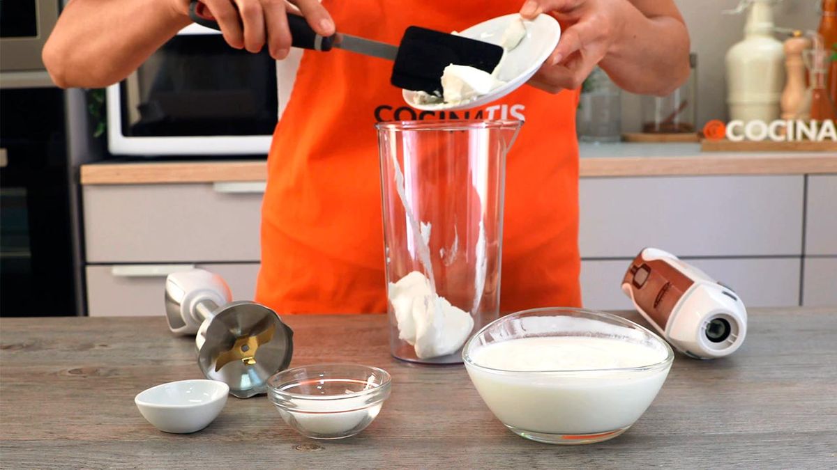 Receta de vasitos de tarta de queso con frambuesas  paso 3