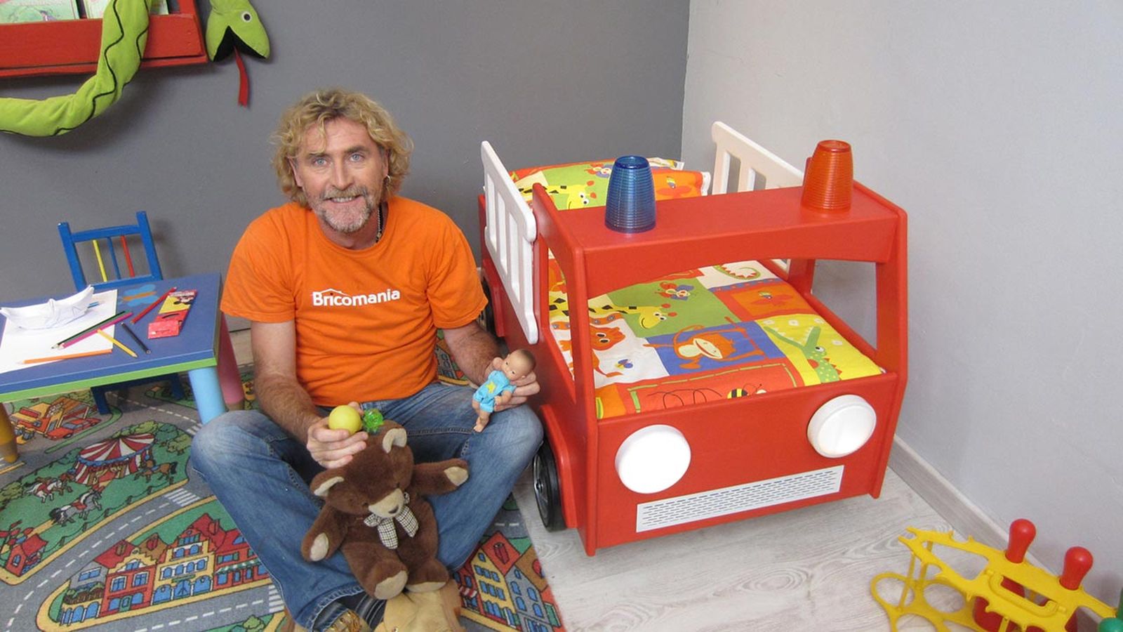 Cómo hacer una cuna con forma de camión 2