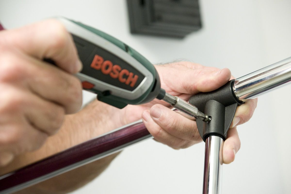 Colgador abatible para armario   paso 5