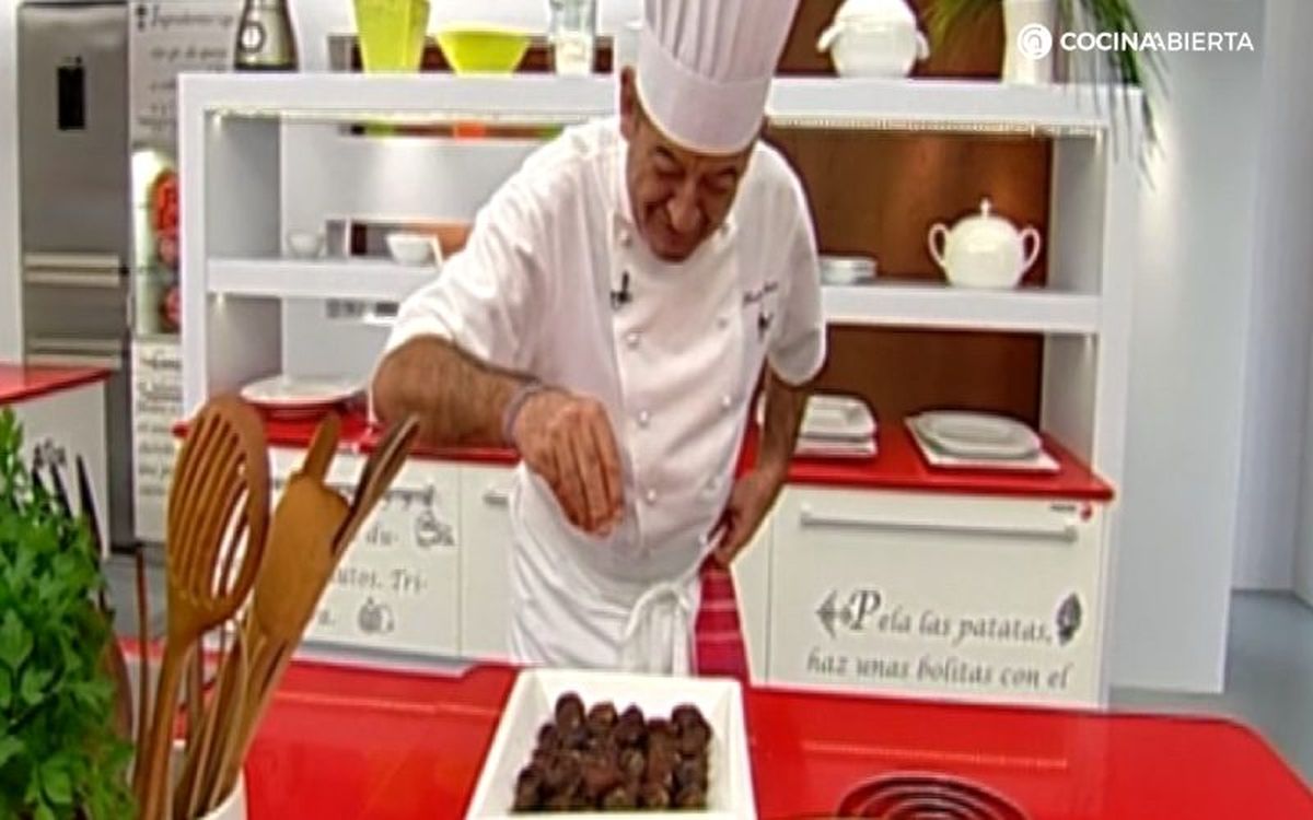 Arguiñano recomienda salar las castañas para darles el último empujón.