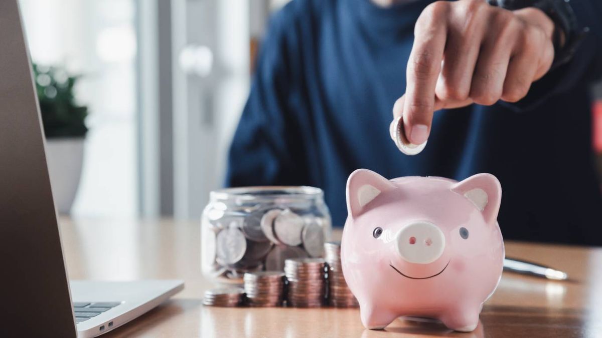 Aplicar ciertas deducciones fiscales puede ayudarte a ahorrar en tu declaración anual de impuestos.