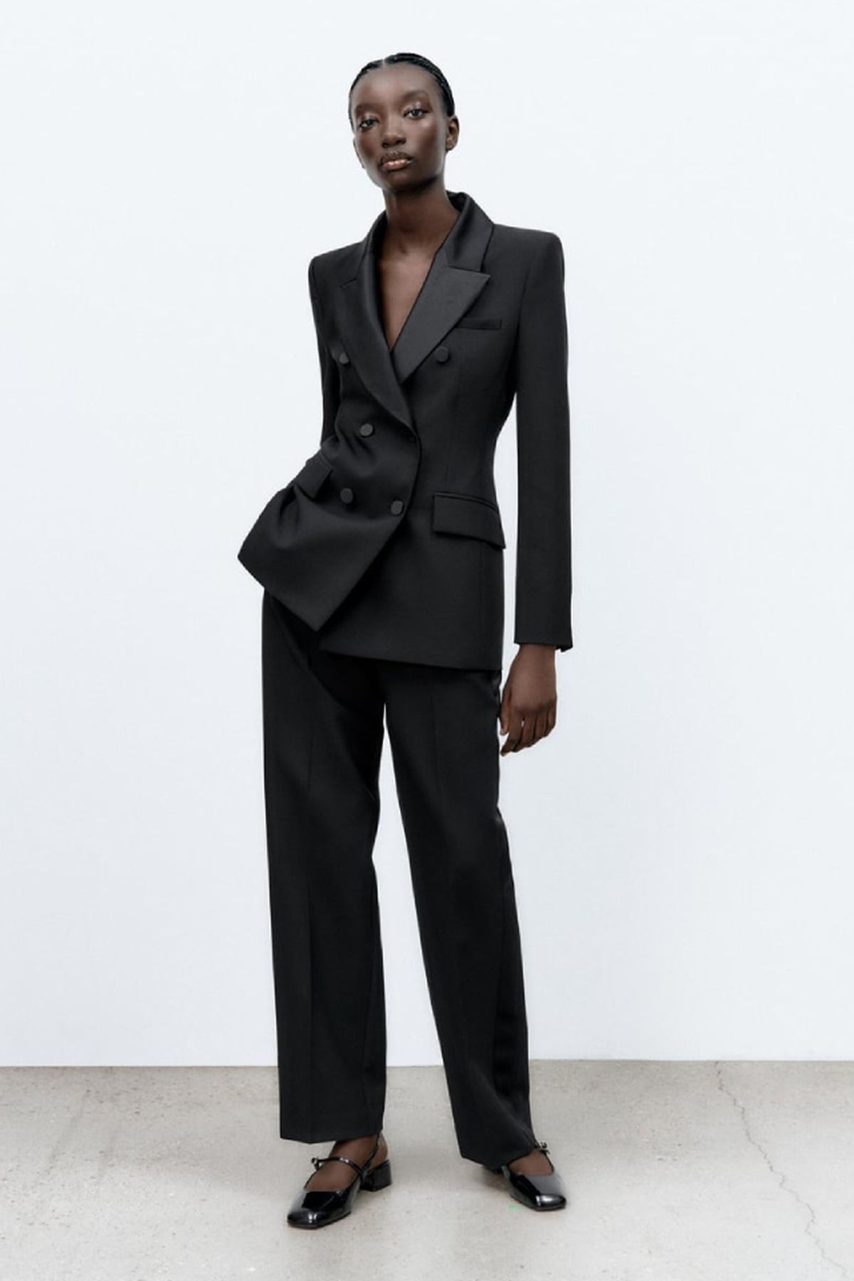 como conseguir el look de camille de emily en paris blazer