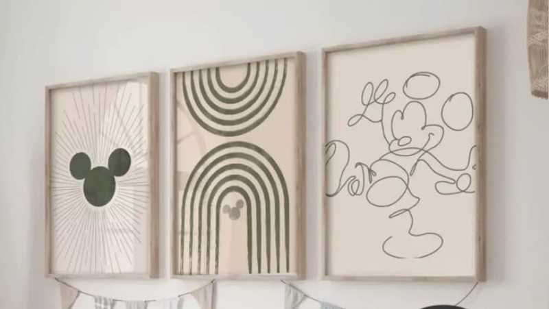 Cuadros de line art de Mickey Mouse.