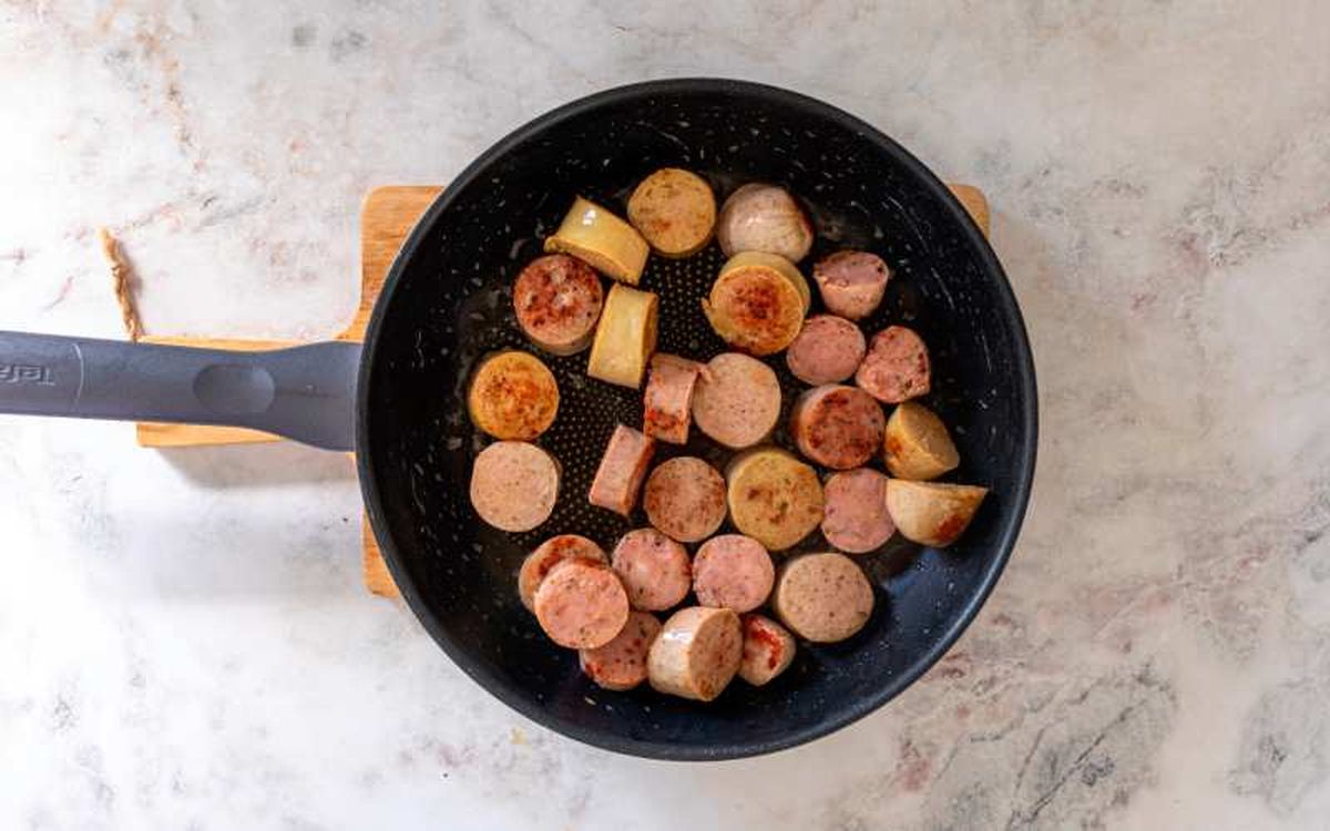 Cocina las salchichas