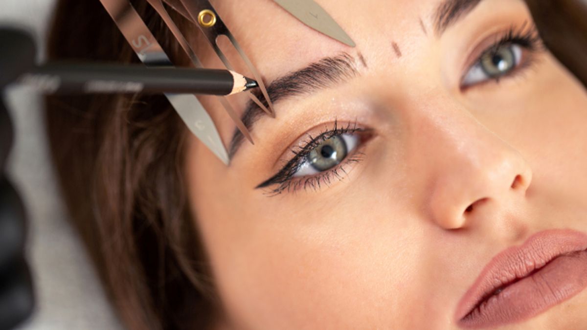 los metodos existen para realizarse un levantamiento de cejas maquillaje