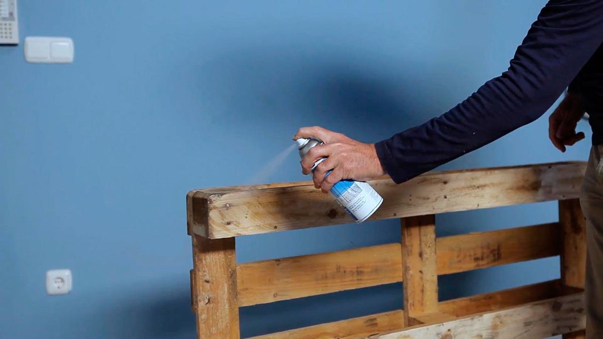 brico 956 huerto aromaticas palets paso4