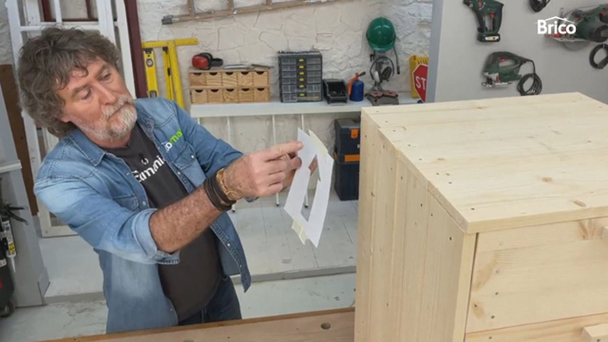 Como tunear una cómoda con madera paso 10