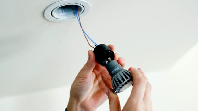como colocar luces led en el techo 9