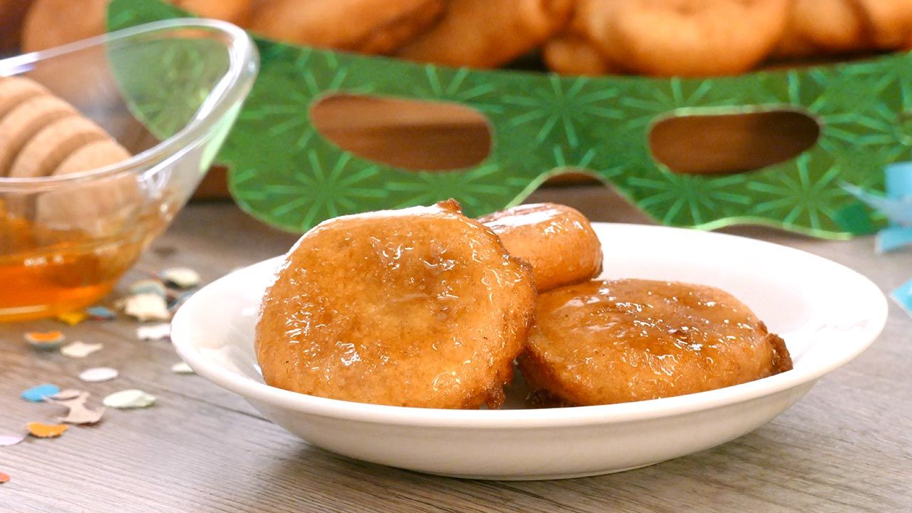 Dulces típicos de Carnaval  tortillas canarias