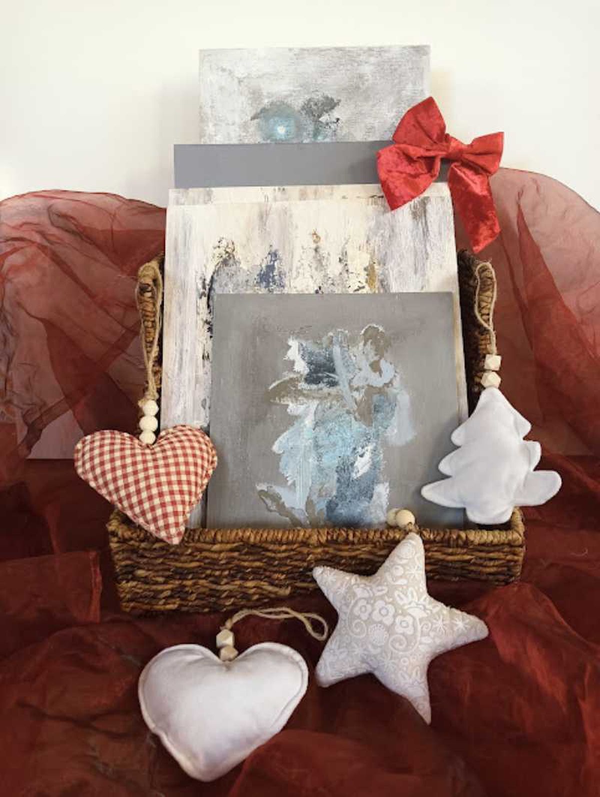 Cesta de Navidad con tablillas de Lola Castillejos.