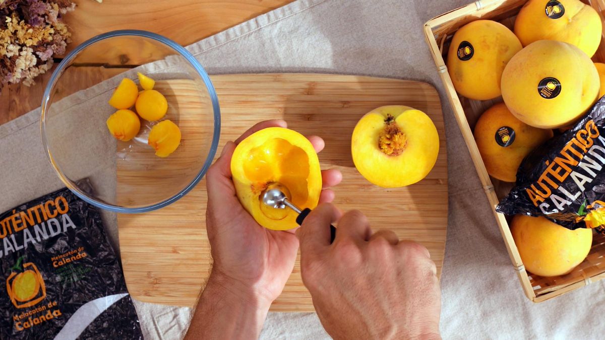 melocoton relleno ensalada aguacate paso 1