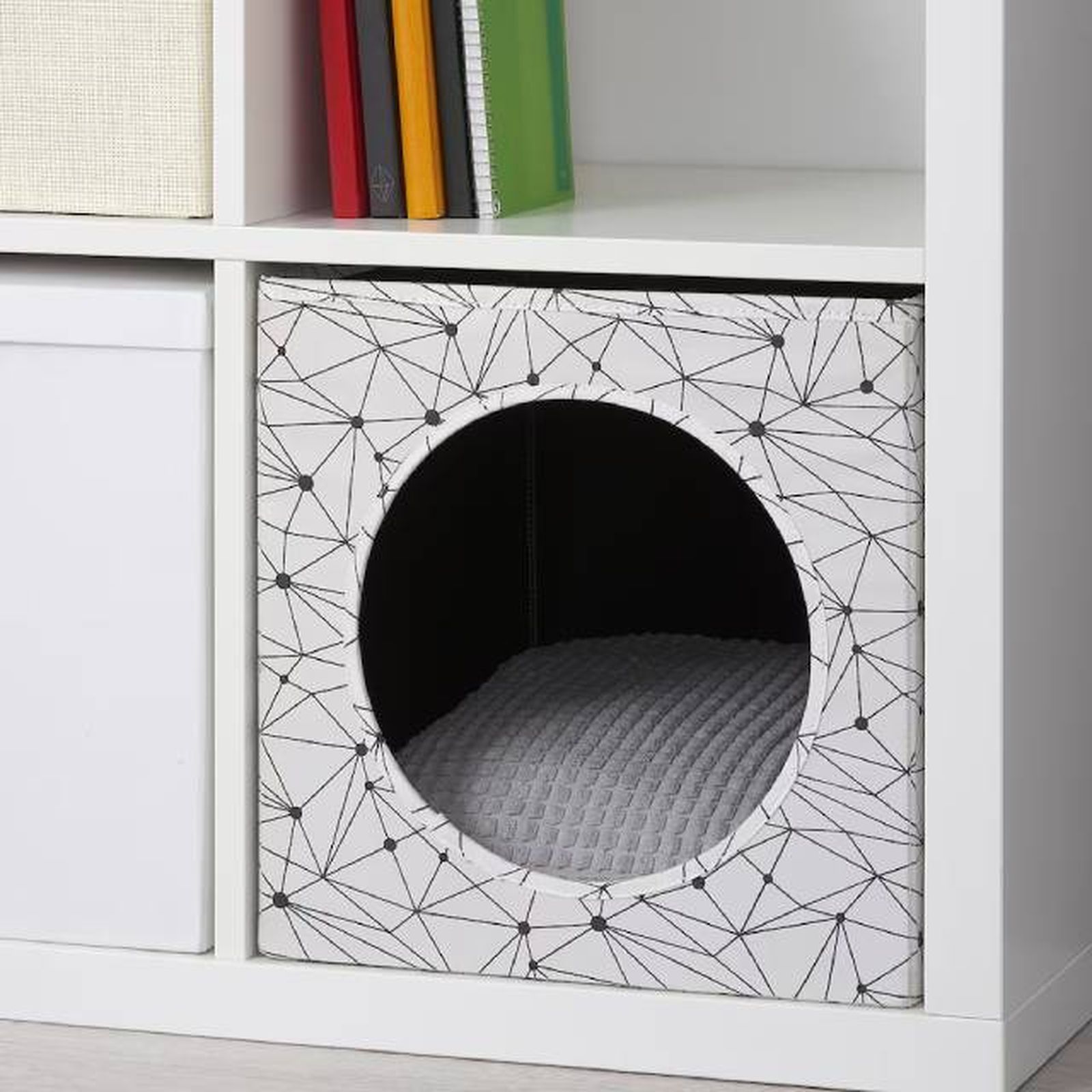caseta gato cojin lurvig ikea