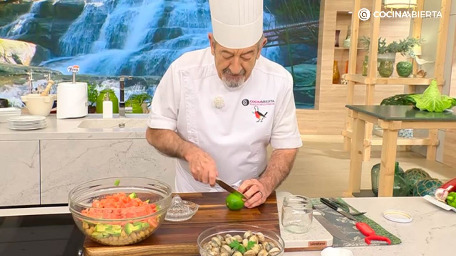 Un ingrediente fresco y cítrico perfecto para ensaladas y pescados