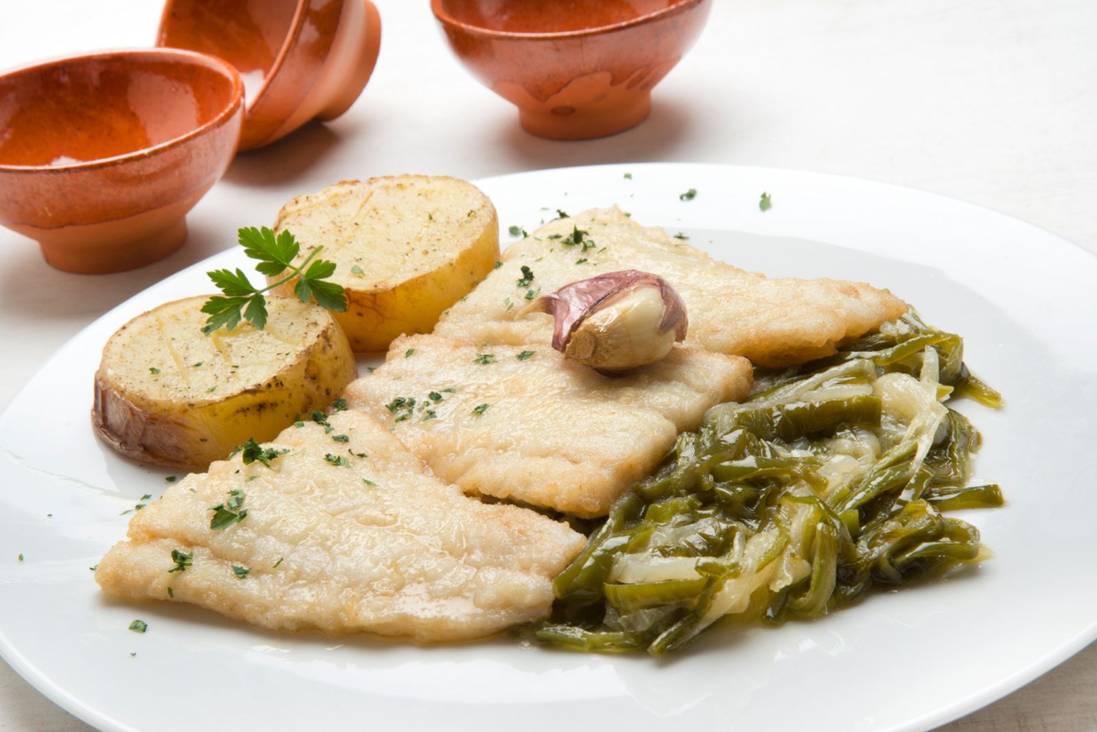 5347 1 Colitas de bacalao con patatas y fritada (732) xl