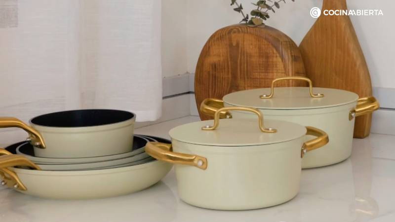 Cazuelas y sartenes antiadherentes de Arcos, el mejor menaje de cocina para hacer sopas
