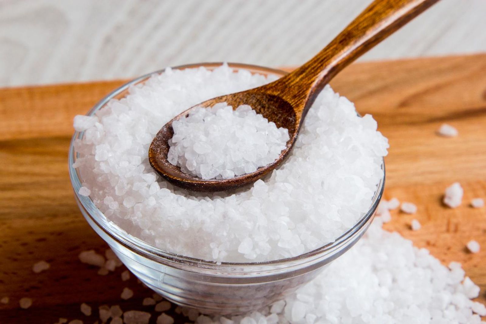 La sal tiene infinidad de usos en el hogar