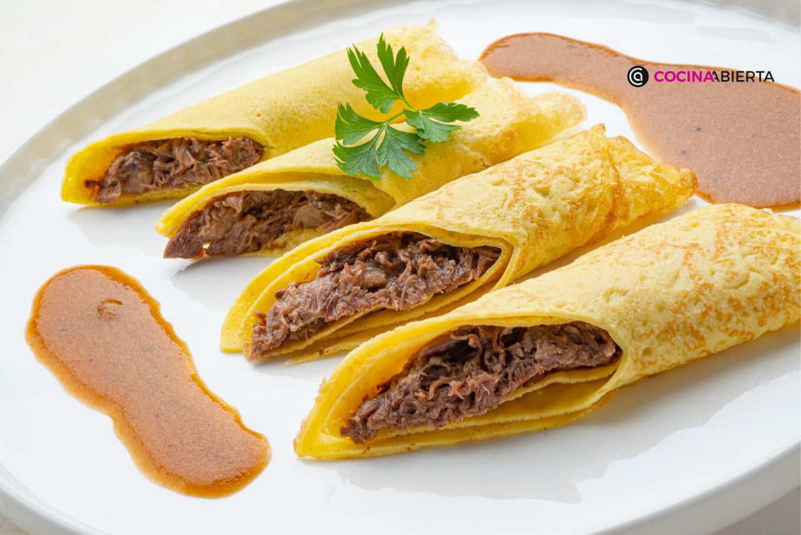 Deliciosa receta de crepes rellenos de rabo al estilo de Karlos Arguiñano
