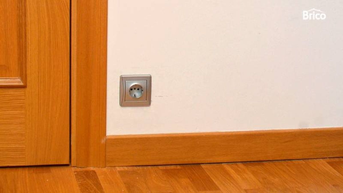 Enchufes en el pasillo