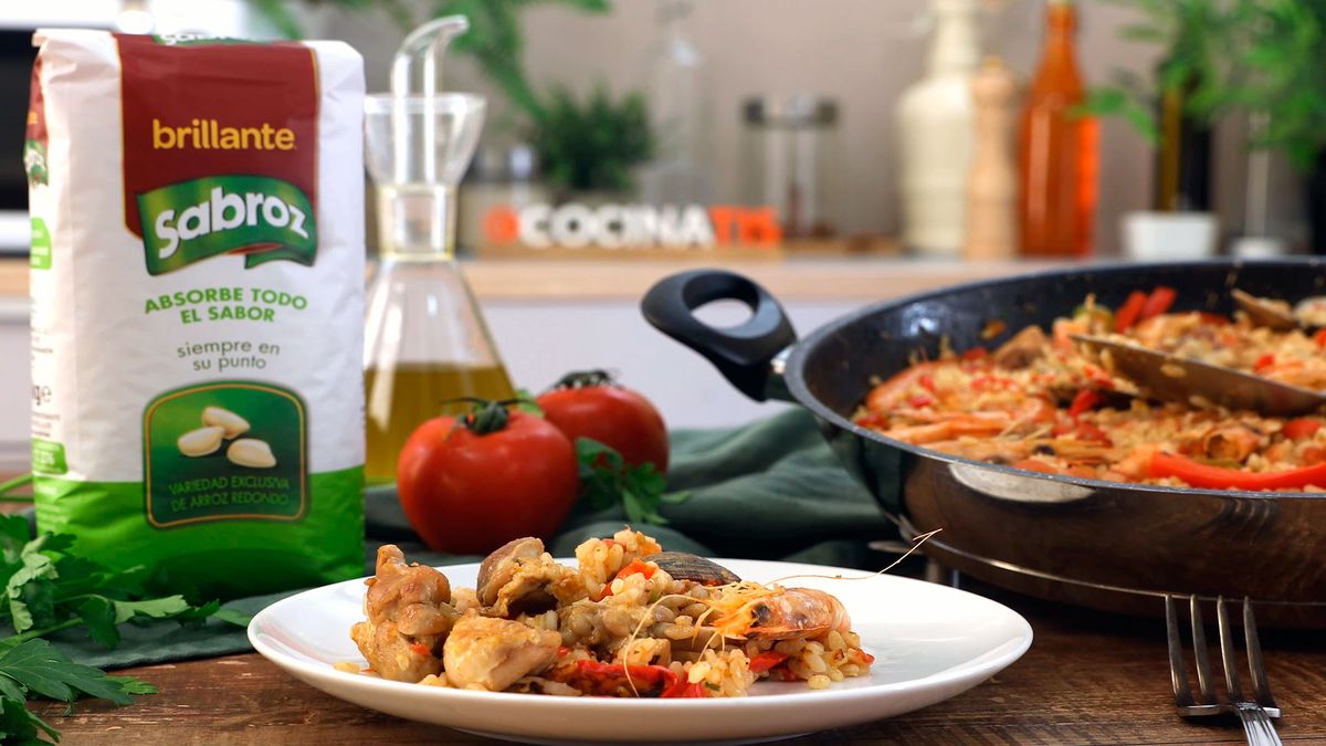 Receta de paella de pollo y marisco   paso 7