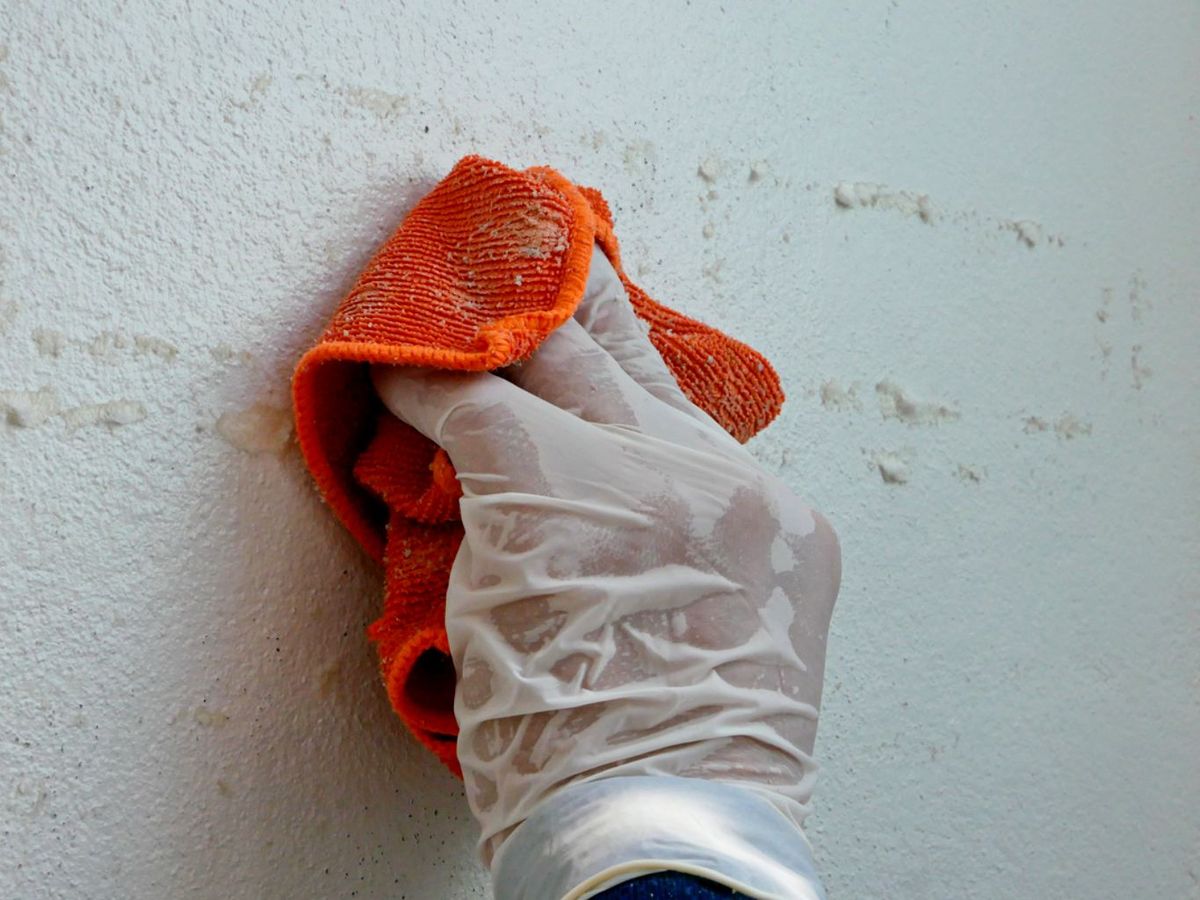 Quitar pegamento con acetona