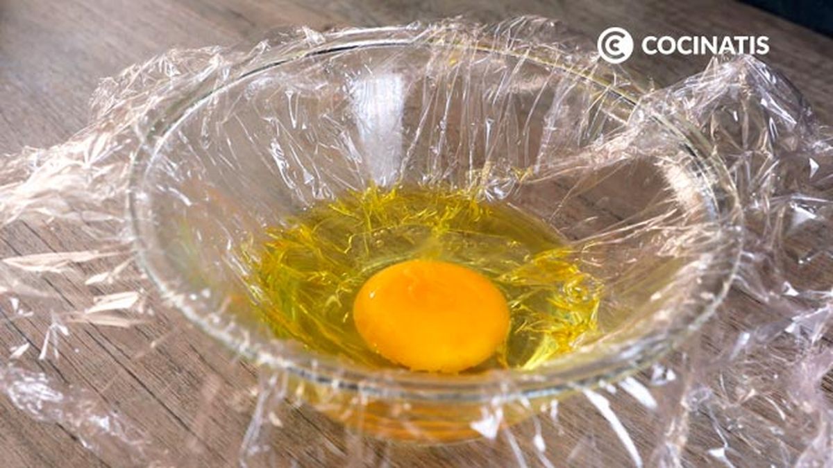 Receta de huevos escalfados o pochÃ©  paso 2