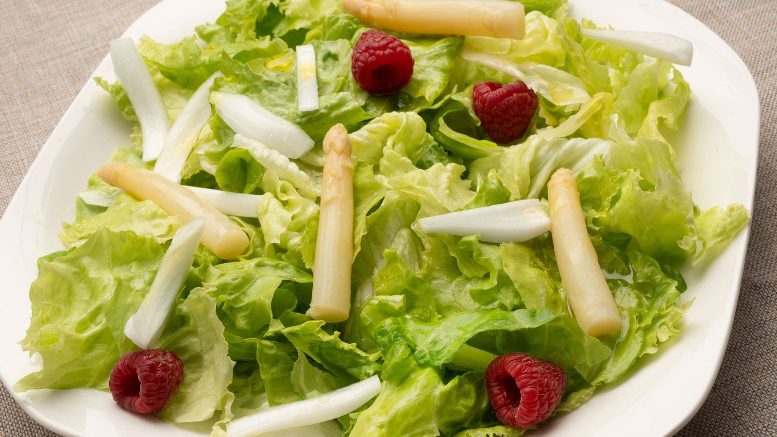 ensalada de lechuga y esparragos xl