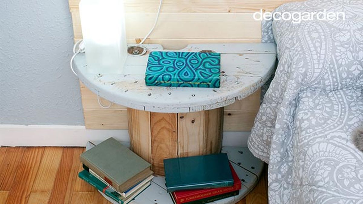 Dormitorio elegante y sereno 14