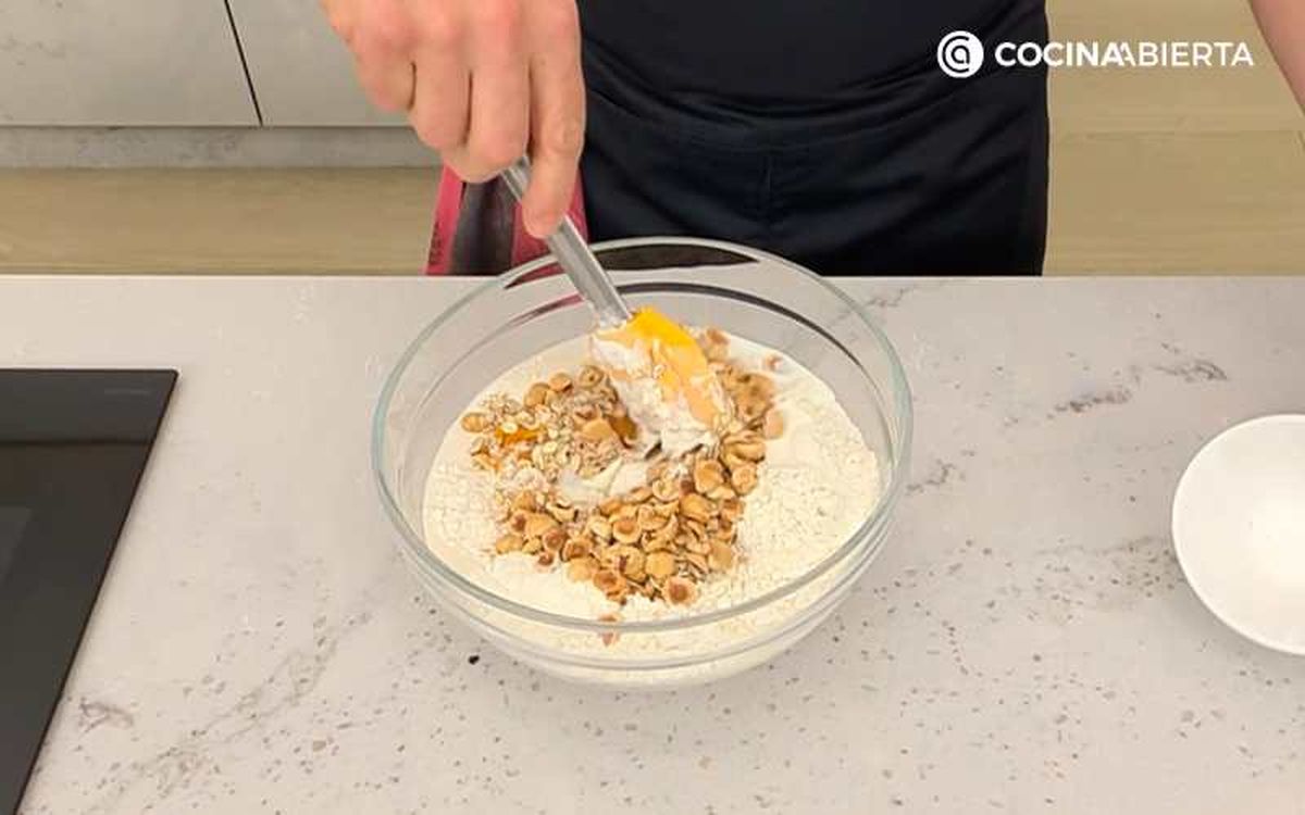 Mezcla los ingredientes y deja que repose