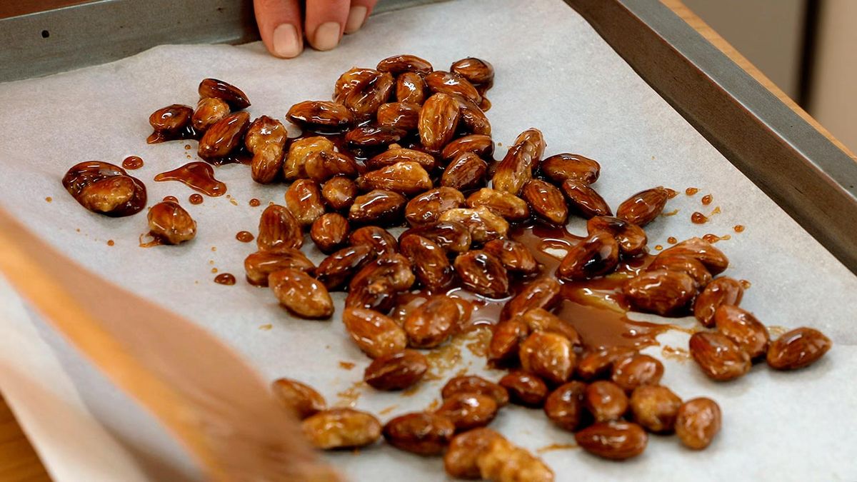 Receta de almendras garrapiñadas  paso 4