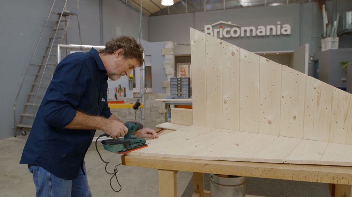 Cómo hacer un árbol esquinero de Navidad paso 11