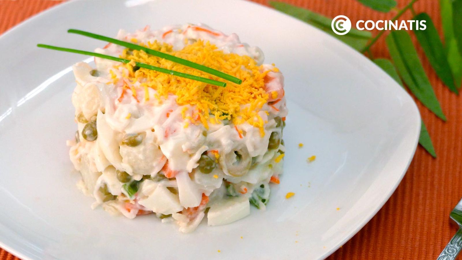 Receta de ensaladilla con pintxo donostiarra