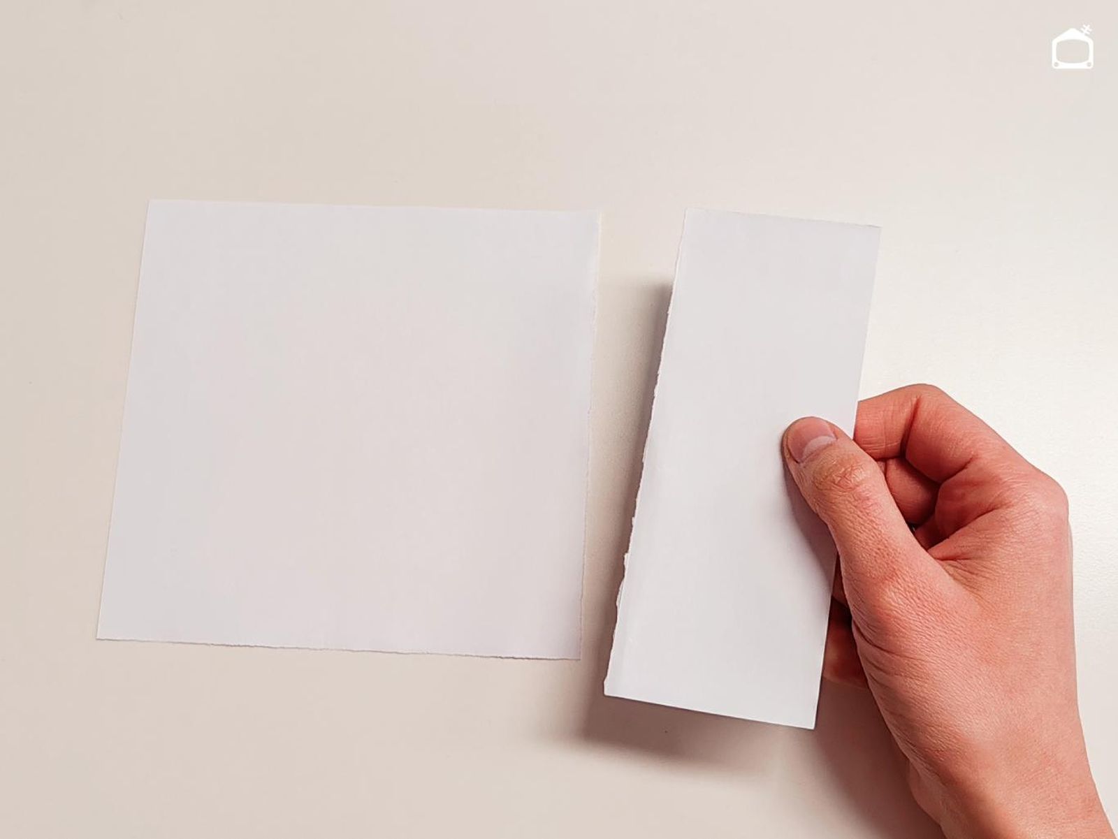 Comecocos de papel pequeño.