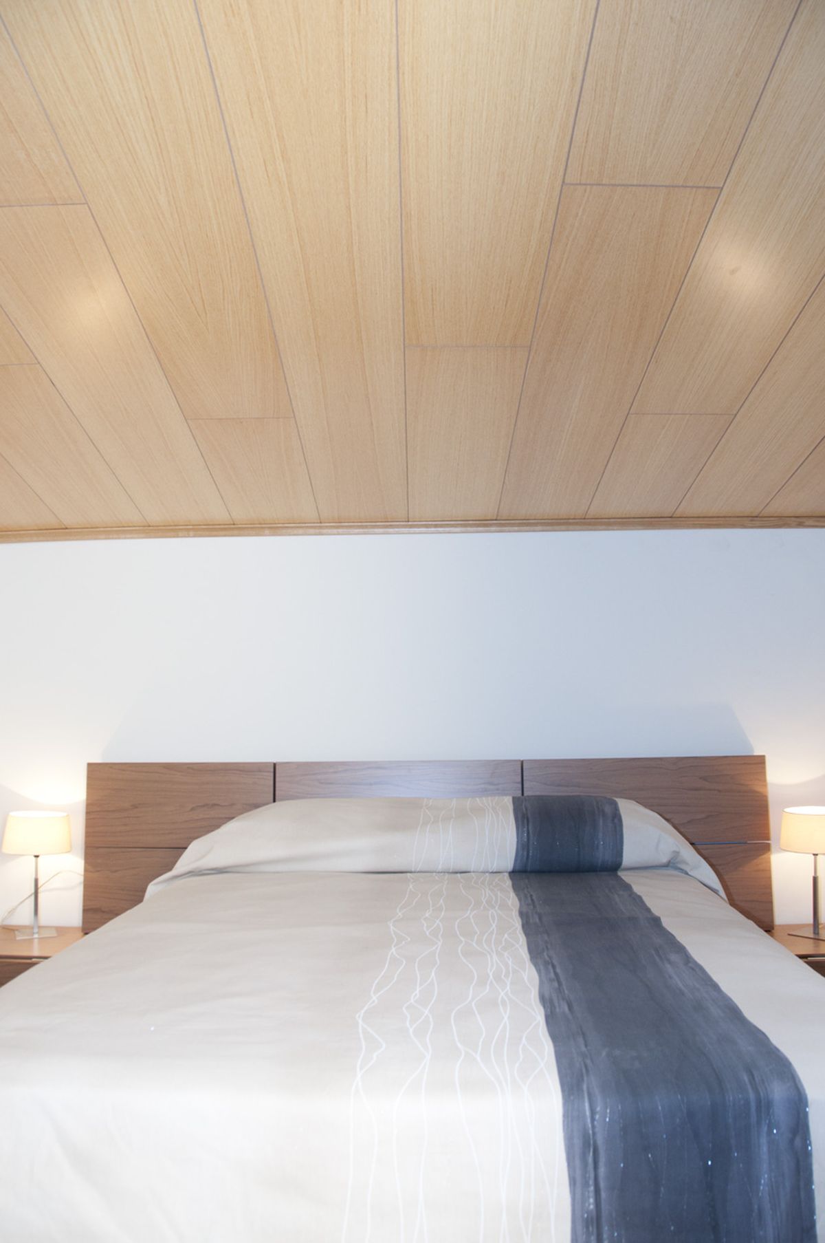 Bricomanía   Aislar techo con paneles decorativos principal