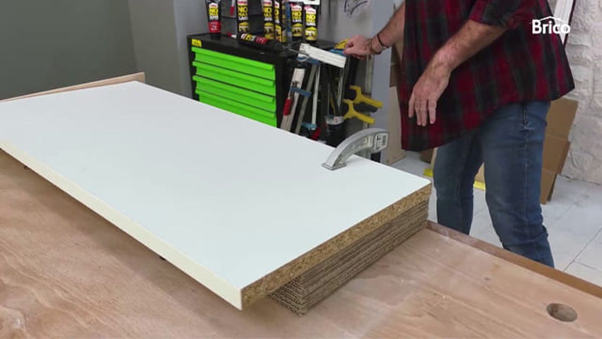 Brico 26 muebles de carton paso6