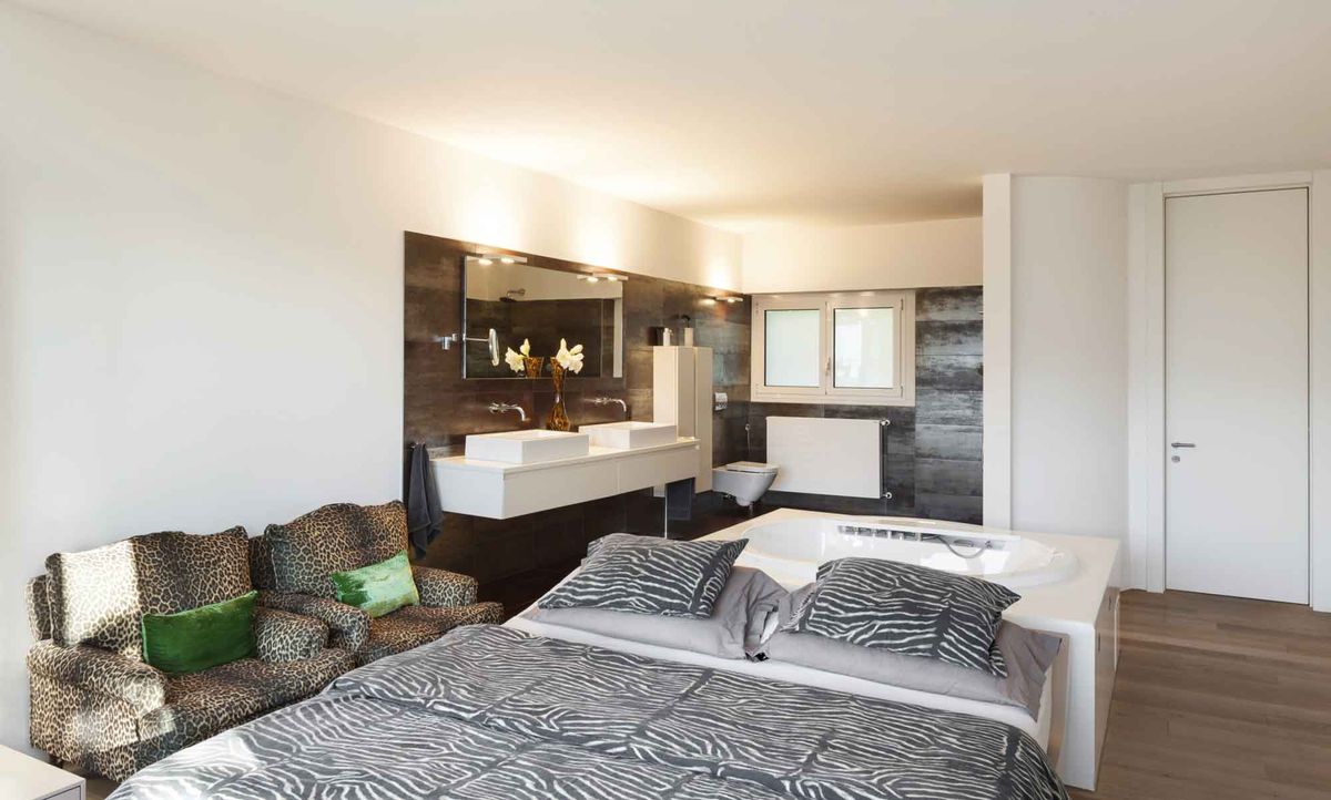 Baños abiertos al dormitorio 5