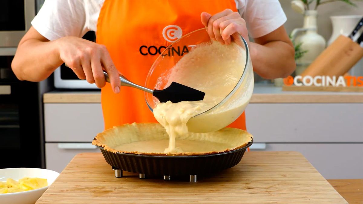 Receta de tarta de piña con crema de almendras   paso 5