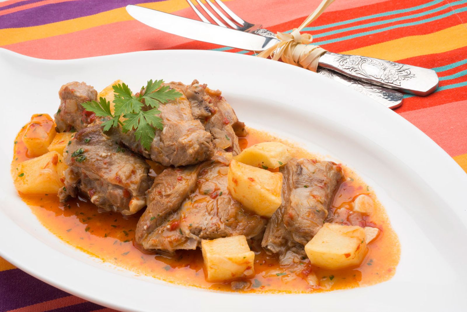 5422 1 Cordero al chilindrón (807) xl