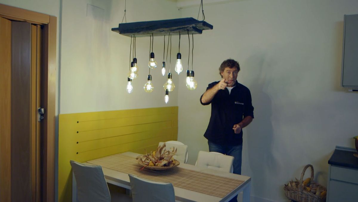 Cómo hacer una lámpara con una viga de madera paso 11