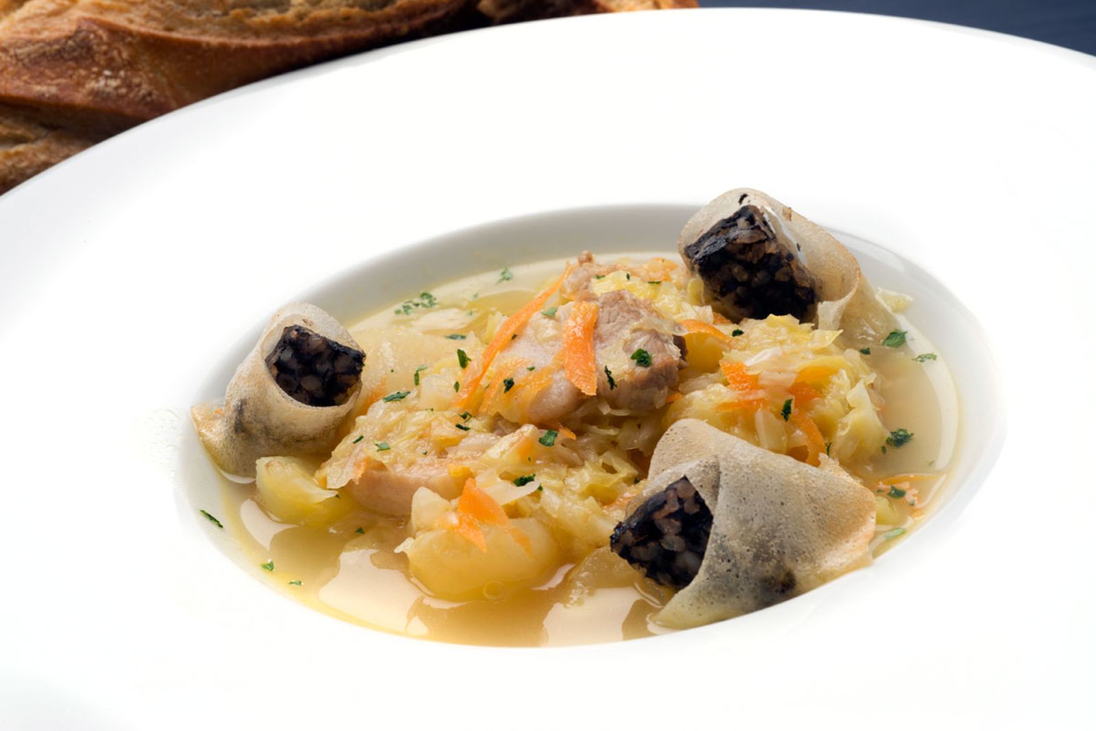 499 Sopa de berza con brick de morcilla (5114) xl