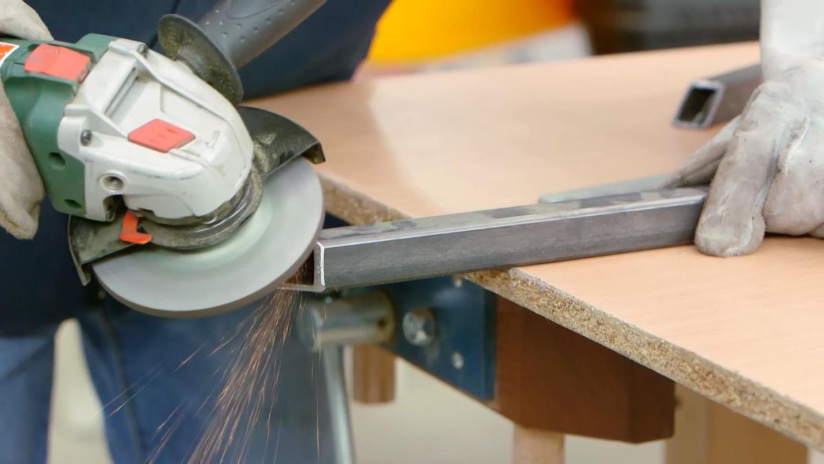 Brico 935 soldar hierro paso1