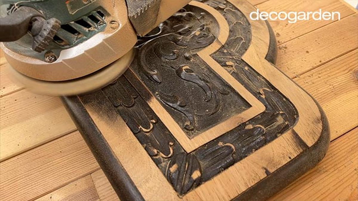 pintar una silla de madera vieja estilo mexicano paso 3