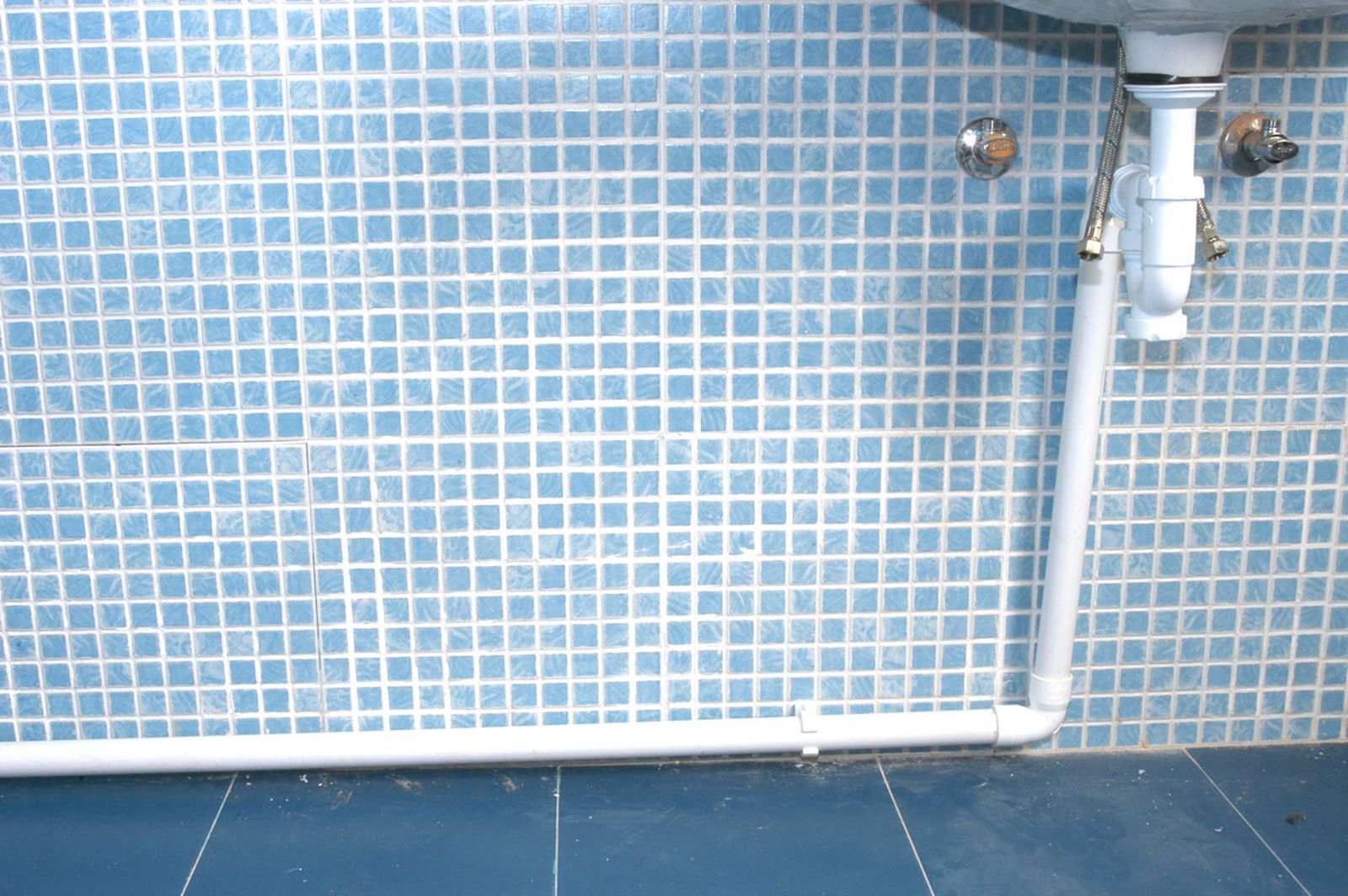Como instalar un triturador sanitario paso 22
