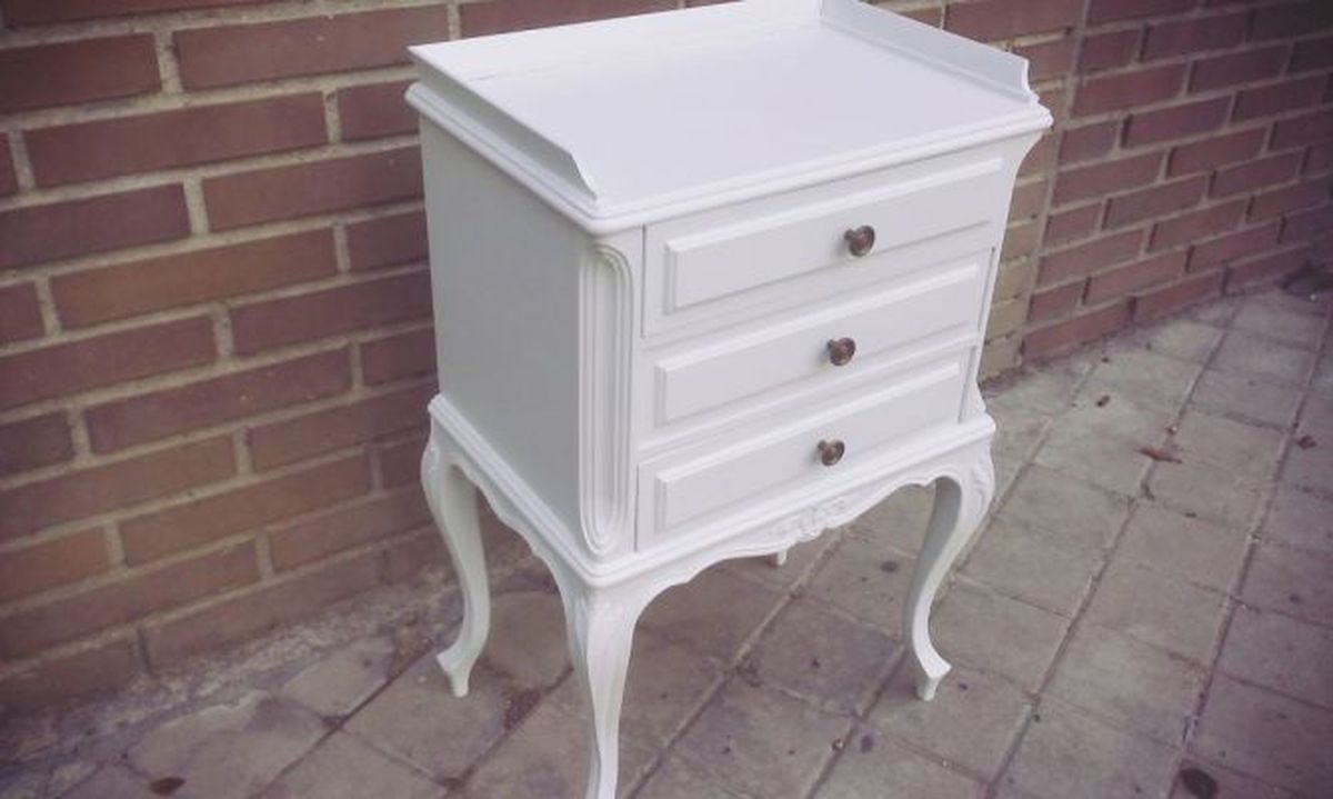 Mesillas de noche de estilo Luis XV   comunidad