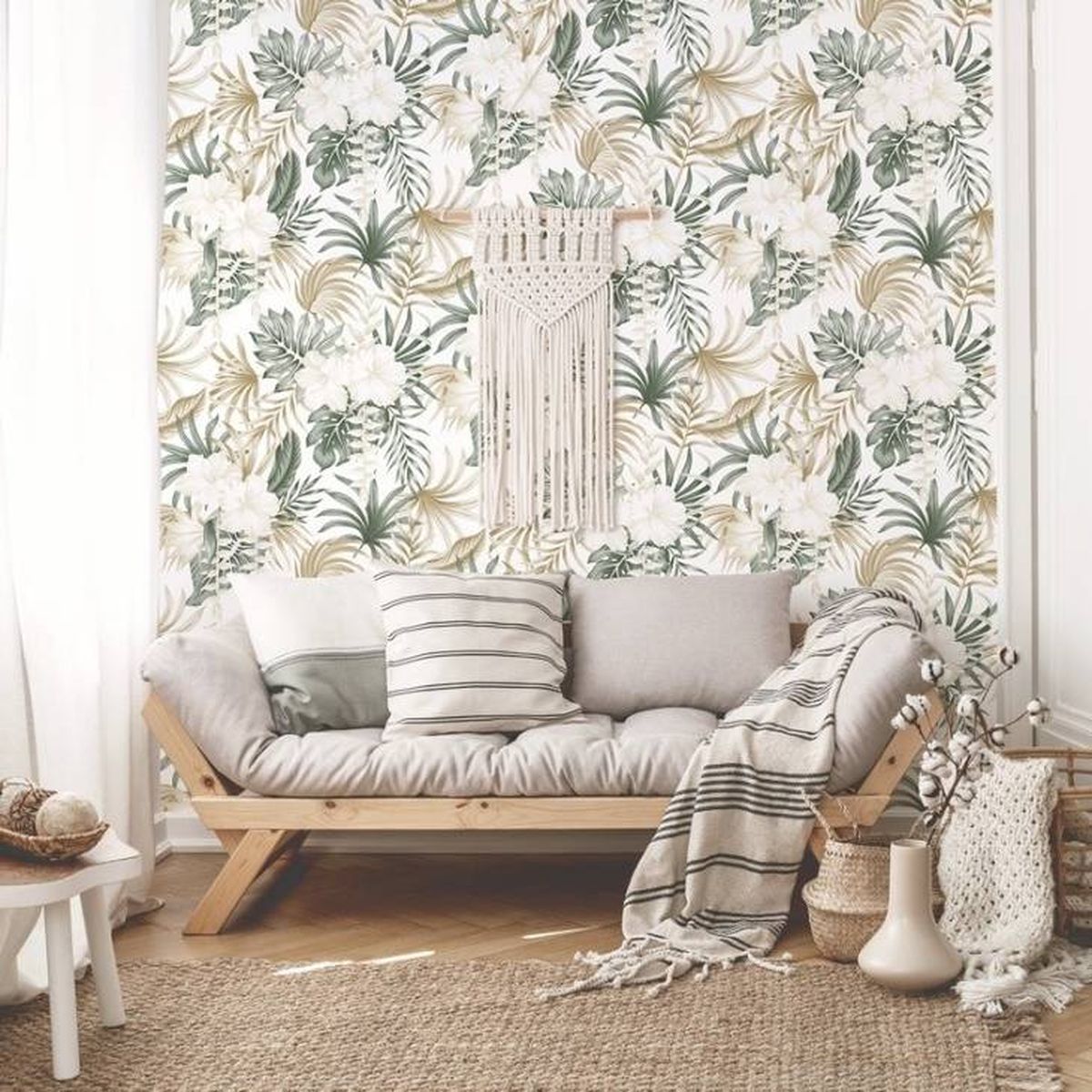 Transforma el salón renovando la decoración de las paredes 6