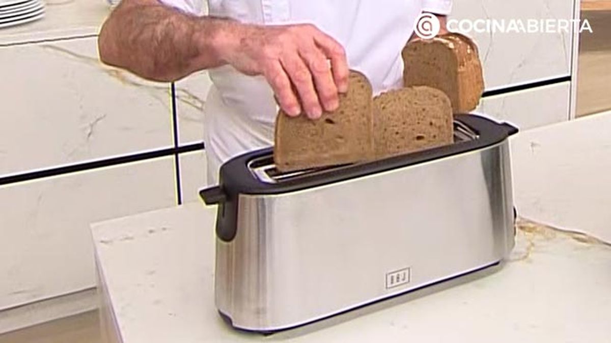 sandwich frances croque madame gratinado con huevo receta karlos arguinano karl67600321 paso1