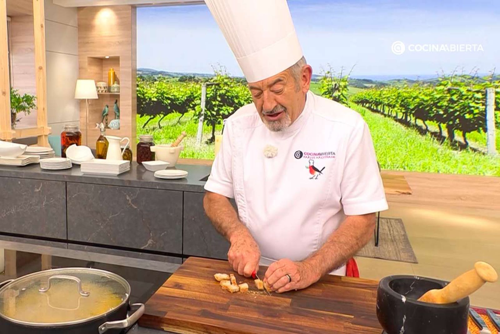 El secreto de Karlos Arguiñano para que los guisos tengan 'tono'