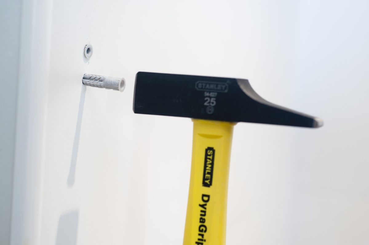 Bricomania 709 Fijar accesorios de bano p4