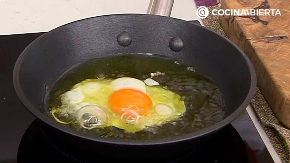 sandwich frances croque madame gratinado con huevo receta karlos arguinano karl67600321 paso5