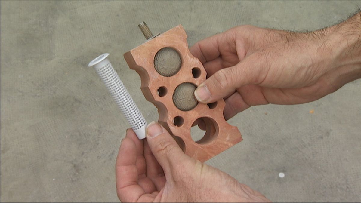 Fijar argolla en techo paso 7